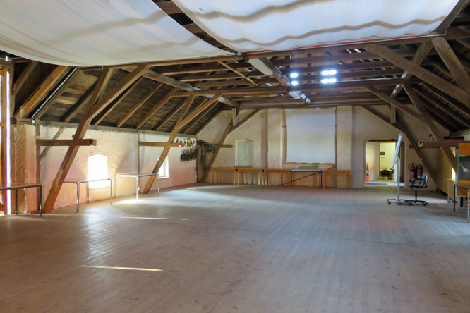 tl_files/images/lindenhof/Kulturscheune_03.jpg